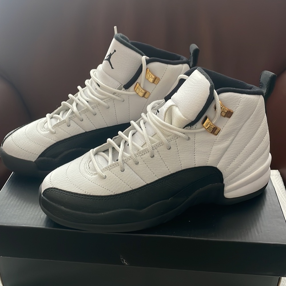 Air Jordan 12 Retro - White/Black Taxis